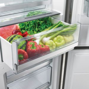 Khay chứa lớn multibox của tủ lạnh Side by Side Bosch KAI93VBFP
