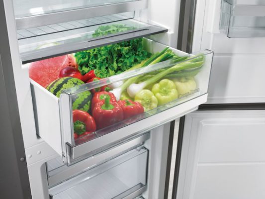 Khay chứa lớn multibox của tủ lạnh Side by Side Bosch KAI93VBFP