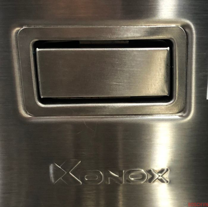 Mặt sau của chậu rửa bát Konox được làm bằng cao su tổng hợp cao cấp 