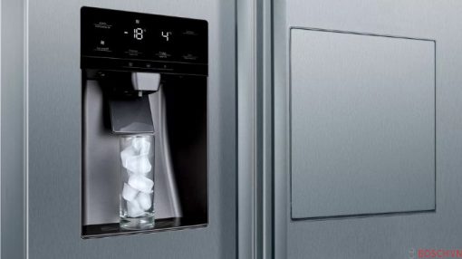 Lấy đá ngoài tiện lợi với Tủ lạnh Bosch Side By Side KAG90AI20G 