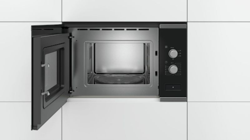 Lò vi sóng Bosch được tích hợp sẵn 3 chương trình nấu tự động
