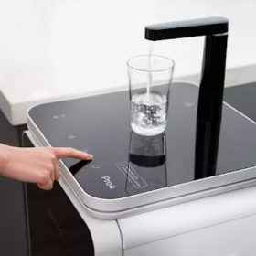 Tại sao máy lọc nước không ngắt? Nguyên nhân và cách khắc phục 
